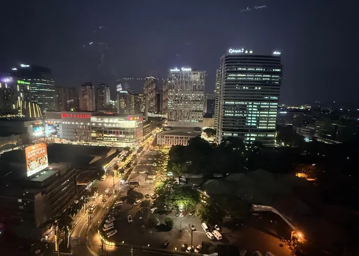 Shades Of Gray Urban Deca Towers Cubao Aparthotel *