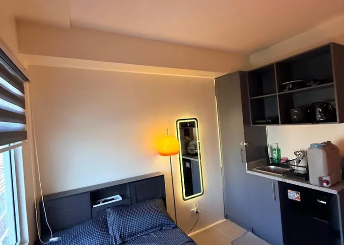 Aparthotel Shades Of Gray Urban Deca Towers Cubao Manila